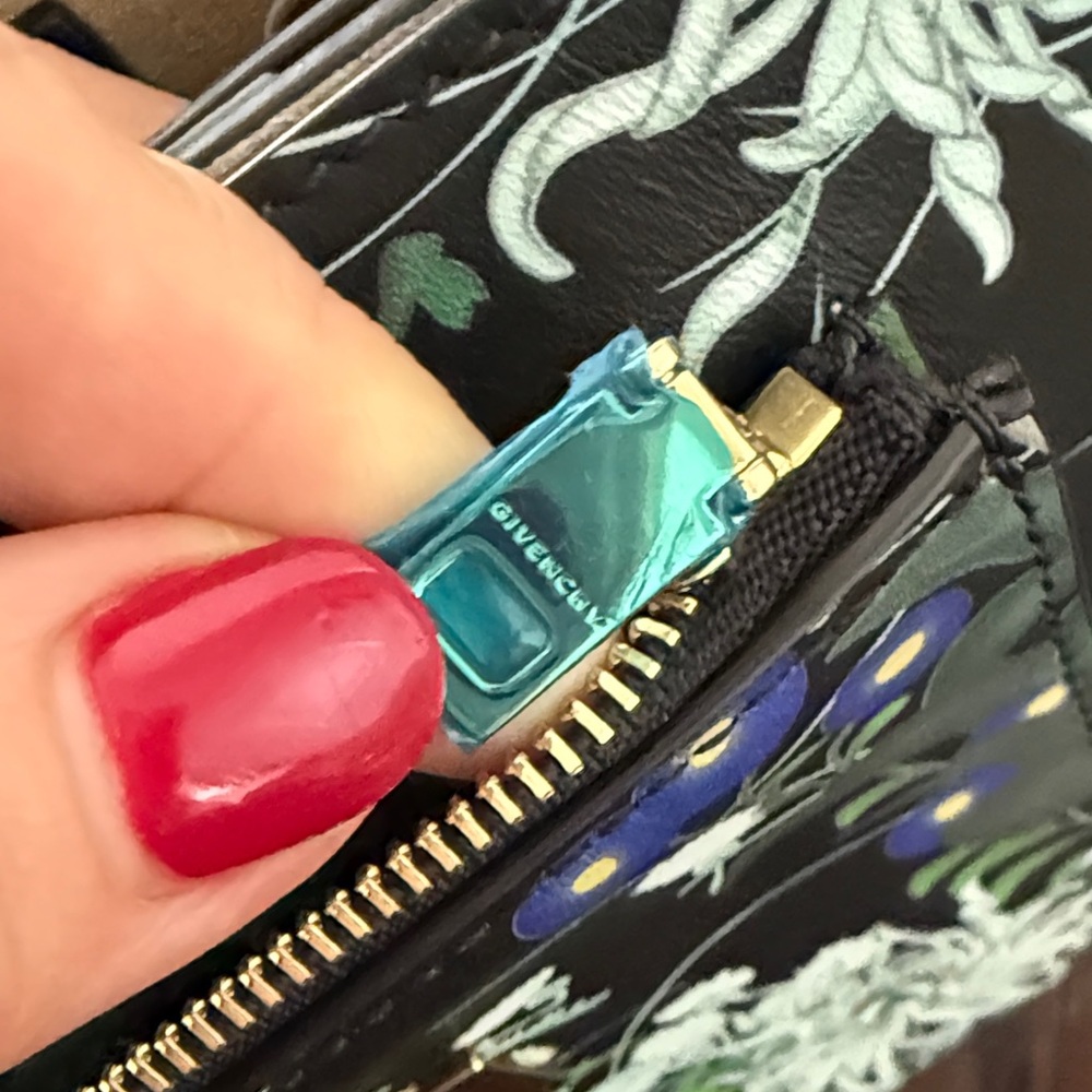 Givenchy Blue Floral Crossbody Bag with Gold Chain New - Picture 8 of 13